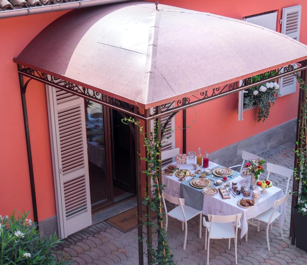 APPARTAMENTO VACANZE / HOLIDAY FLAT Farfalle&RossoBarbera Montegrosso dʼAsti Exterior foto